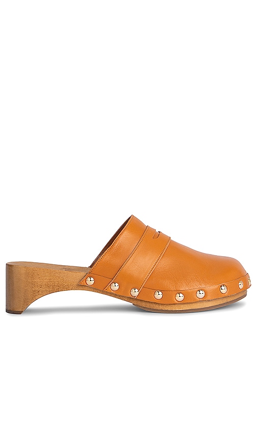 BY FAR Hans Clog in Caramel