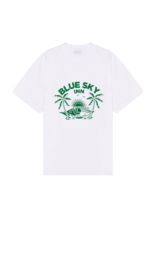 Green Wave T-Shirt in . Size M, S, XL/1X - Blue Sky Inn - Modalova