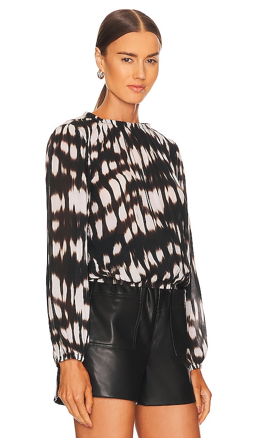 Shop Bella Dahl Elastic Shirred Top In Blurred Ikat Print