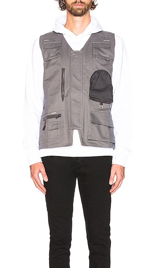 C2H4 Workwear Utility Vest in Grey REVOLVE