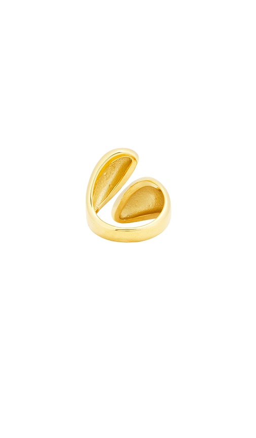  Casa Clara Statement-ring In Metallic Gold. 