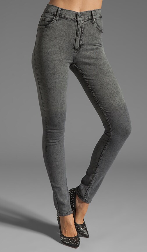Zip Low
