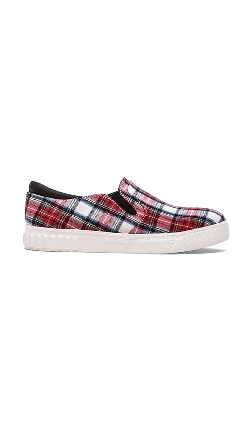Cruz Sneaker