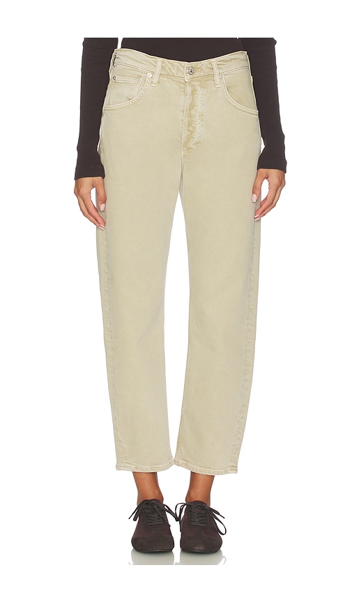 Citizen Of Humanity Winslow Low Rise Boyfriend Jeans In Neutral