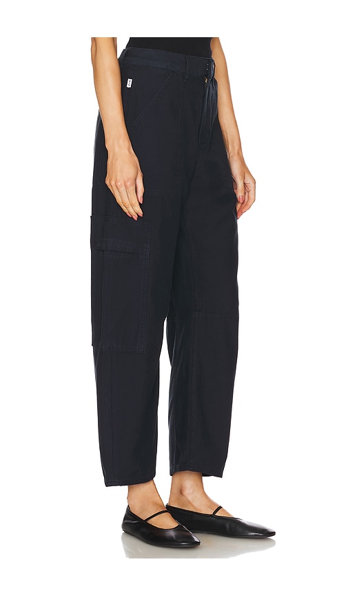 Shop Citizens Of Humanity Marcelle Cargo Pant In 트루 네이비