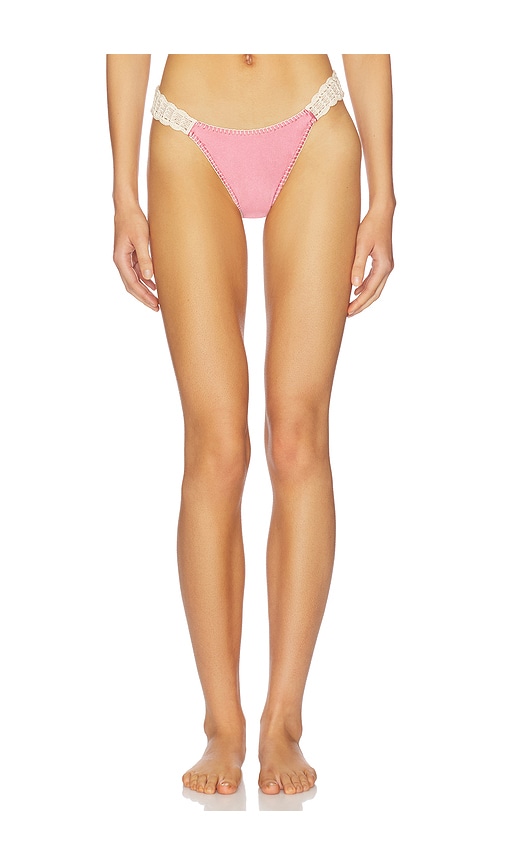 Capittana Alessia Bottom