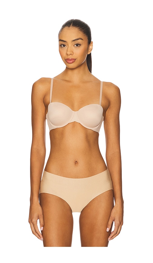 Perfectly Fit Strapless Bra in Nude. - size 32A (also in 32B, 32C, 32D, 34A, 34B, 34C, 34D, 36B, 36C, 36D) - Calvin Klein Underwear - Modalova
