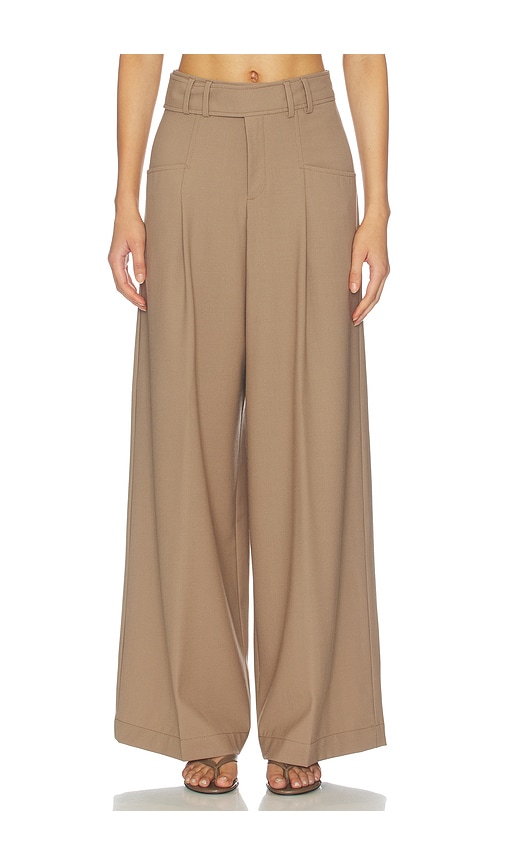 CLOSED PANTALON LARGE WES en Beige. Taille 31. Also en 23, 24, 25, 26, 27, 28, 29, 30, 32.