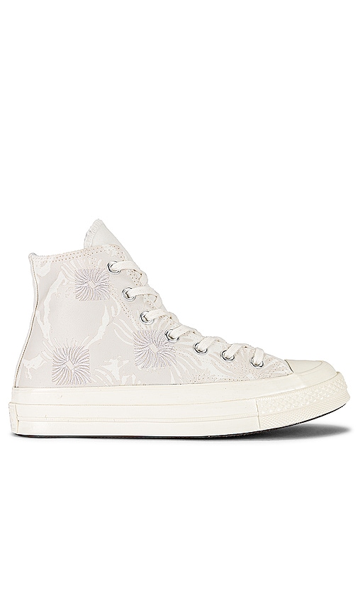 puppy Succesvol opblijven Converse Chuck 70 Graphic Sneaker in Egret, Ghosted, & Pale Putty | REVOLVE