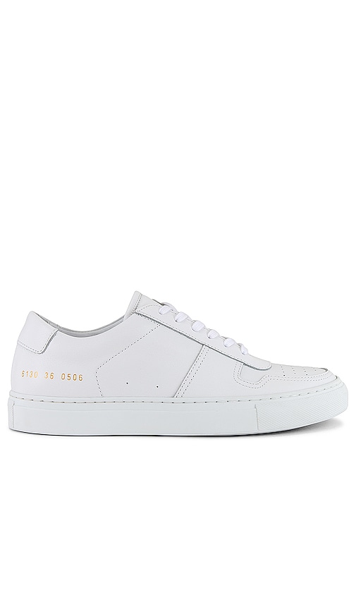 Common Projects Court Classic Sneaker in White & Taupe | REVOLVE