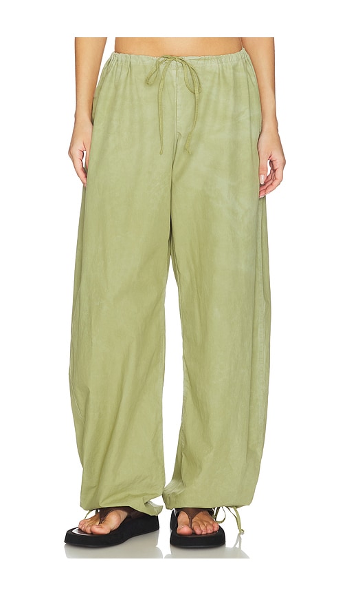 COTTON CITIZEN PANTALON AVEC CORDON DE SERRAGE THE SANTORINI en Sage. Taille S. Also en .