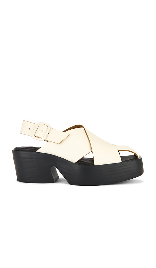 Billie Sandal in White. - size 40 (also in 36, 37, 38, 39, 41)