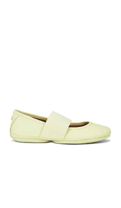 Right Nina Flat in Yellow. - size 42 (also in 35, 36, 37, 38, 39, 40, 41)
