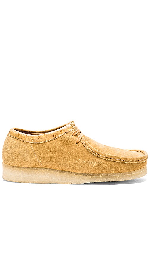 Clarks x Stussy Wallabee Low in Brown | REVOLVE