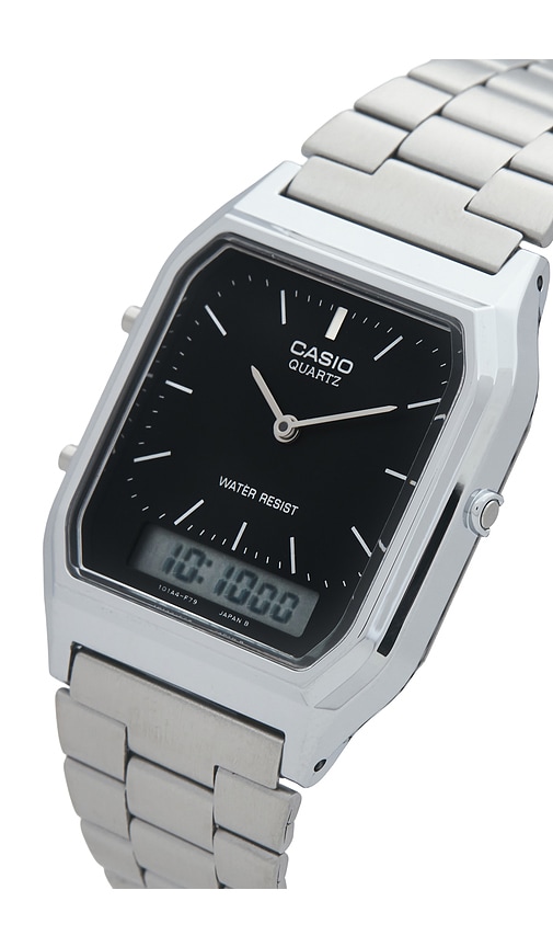  Casio Uhr In Metallic Silver. 