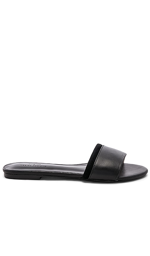 x REVOLVE Bennett Slide