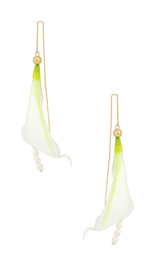  Cult Gaia Calla Earring In Ivory. 