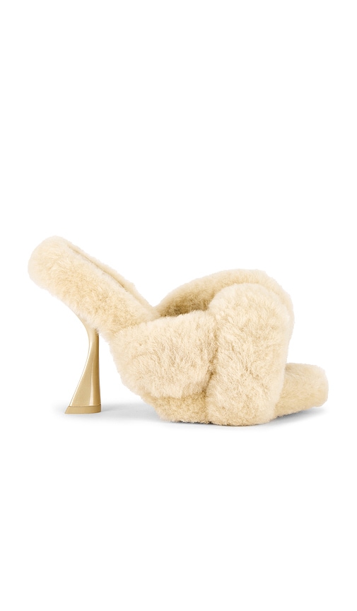 Zabelle Sandal in Beige. - size 36.5 (also in 37, 37.5, 38, 38.5, 39, 39.5) - Cult Gaia - Modalova
