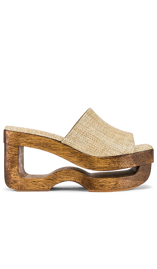 Cult Gaia Ruza Platform in Natural