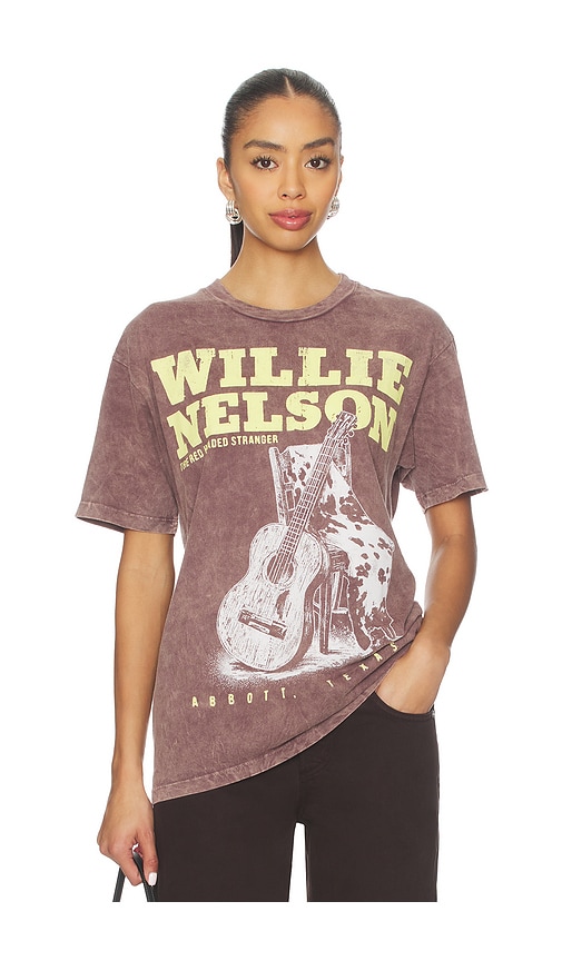 Daydreamer Willie Nelson Red Headed Stranger Weekend Tee In Brown Stone Acid Wash In Brown