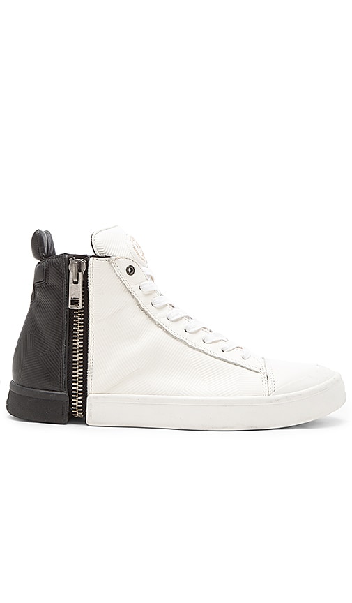 Diesel Zipproundd S Nentish in White 