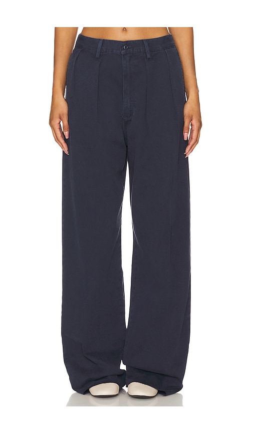 Shop Denimist Blair Double Pleated Pant In 藏青色