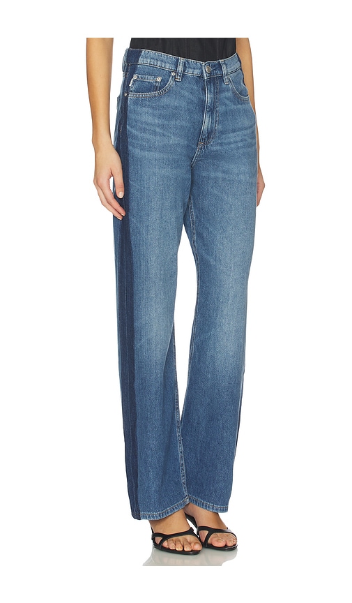  Dl1961 Karmine Aura High Rise Refined Leg Jeans In Blue. Taglia 23. Also In 24, 26, 27, 28, 29, 30, 31, 32, 33, 34. 