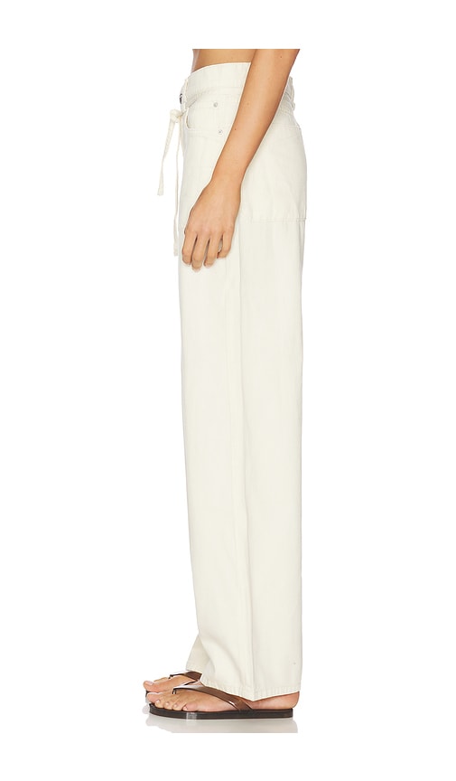  Dl1961 Casie Aura Mid Rise Relaxed Wide Leg Jeans In Cream. Size 23. Also In 24, 25, 26, 27, 28, 29, 30, 31, 32. 