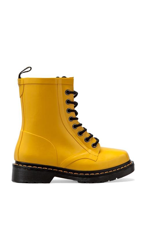 doc marten rain boots