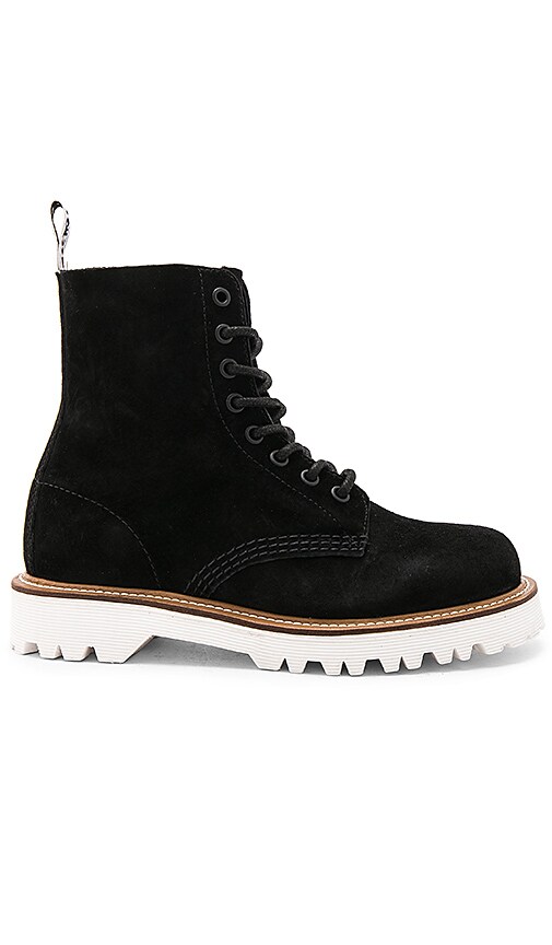 Pascal II 8 Eye Boot