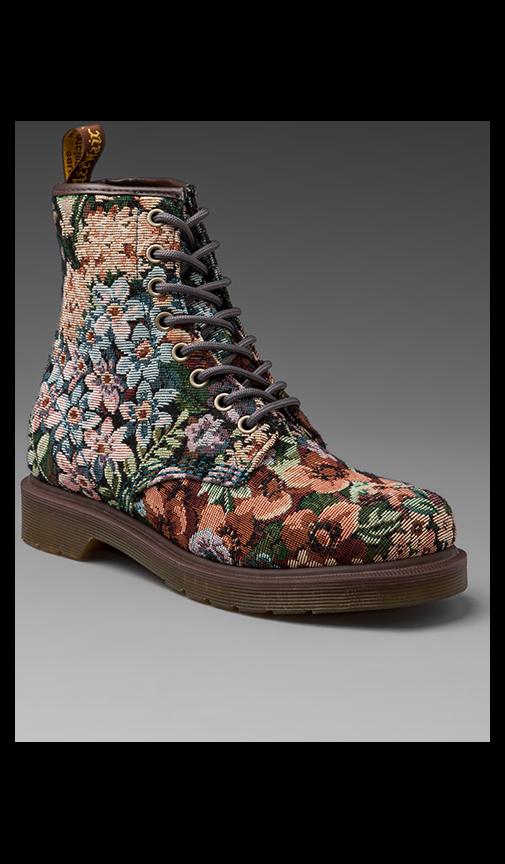 Castle Needlepoint 8-Eye Boot