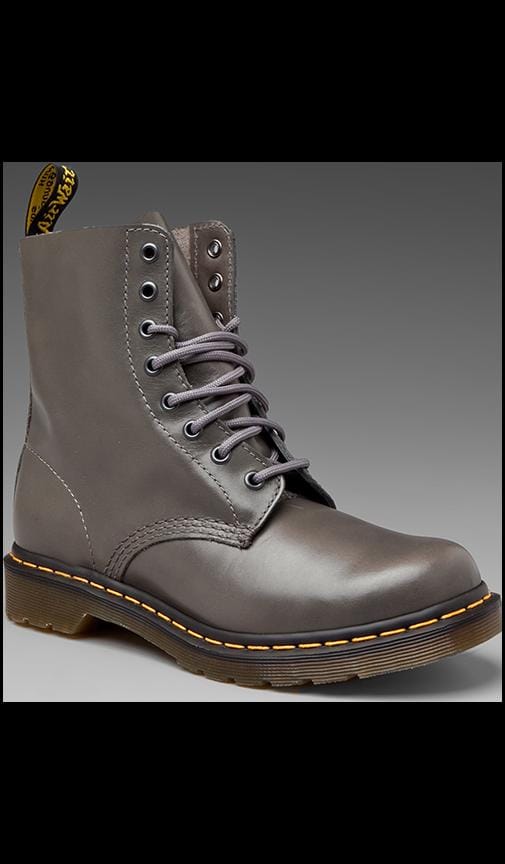 Modern Classic 8 Eye Boot