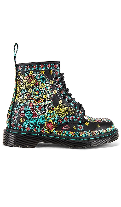 Dr. Martens 1460 Skull in Black | REVOLVE