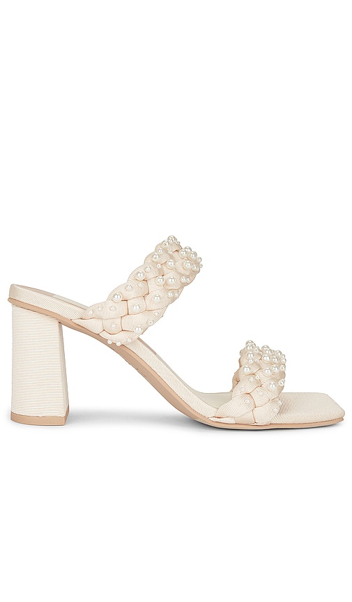 ivee sandals vanilla pearls