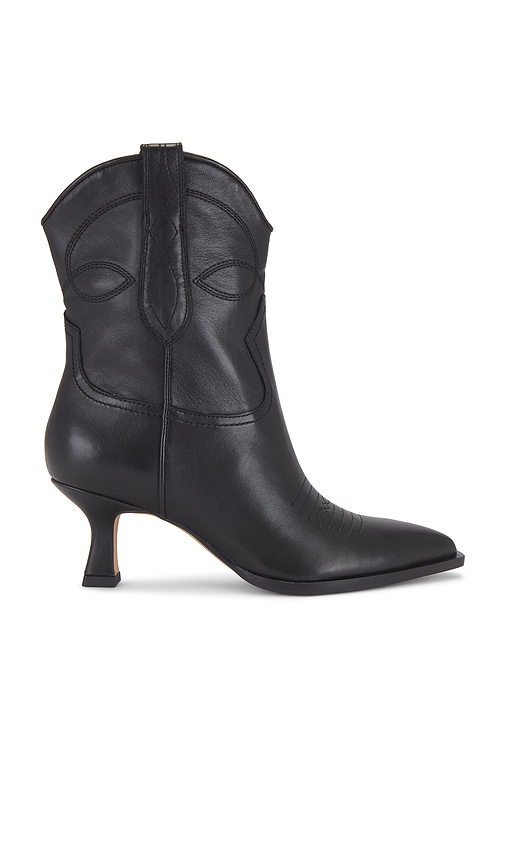 Shop Dolce Vita Angel Boot In 黑色