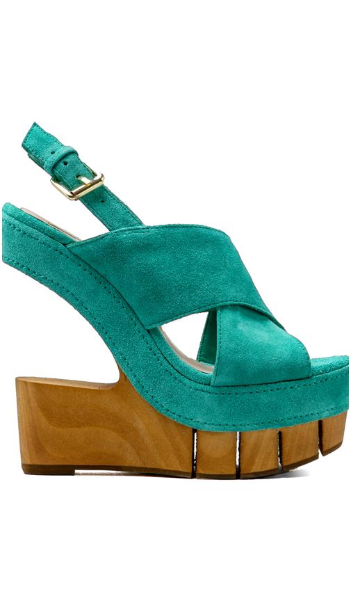 Haylo Wedge