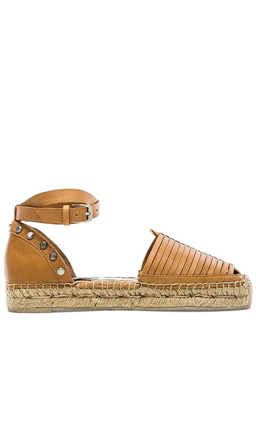 Ceyla Flat