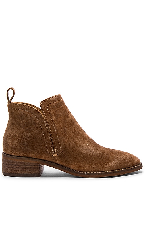 Dolce vita hotsell tessey booties