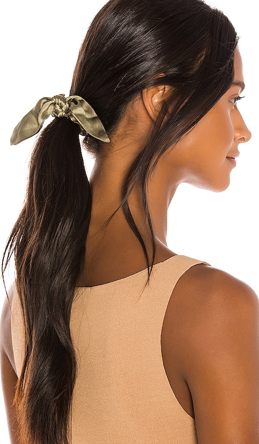 Silk Chiquita Scrunchie