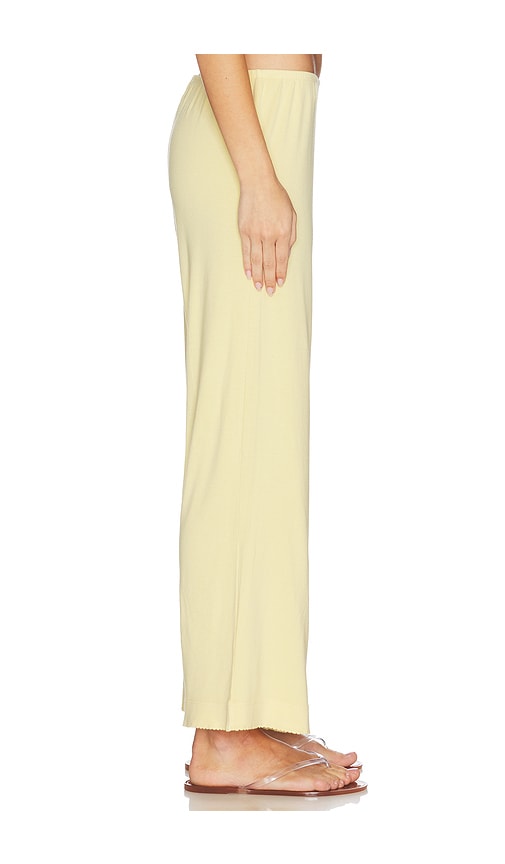  Donni. Pantalón De Canalé Fino Con Borde Ondulado En Color Amarillo Limon Talla L  (también En M, S). 