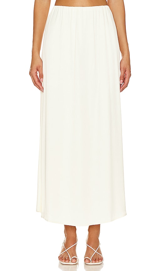 Donni Satiny Simple Skirt In Creme