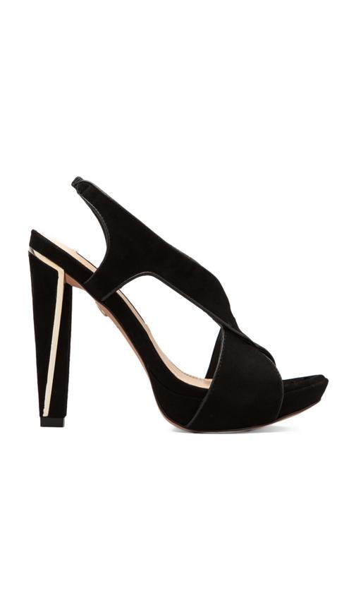 Julia Heel
