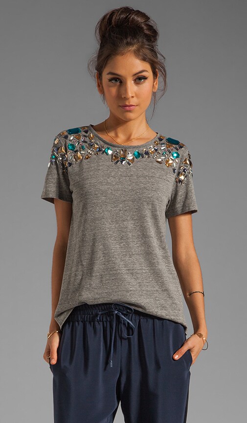 Victoria Tee