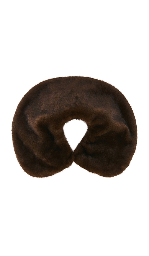  Eaves Dagna Collar In Camel. 