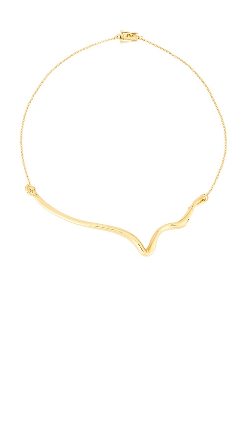 Curled Neckpiece in Metallic Gold.