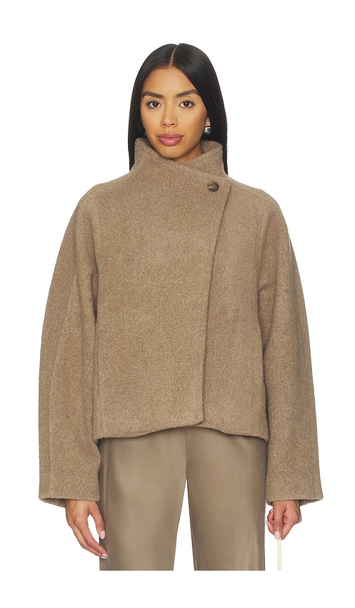 Elodie The Label Elodie Gracyn Half Coat In Brown