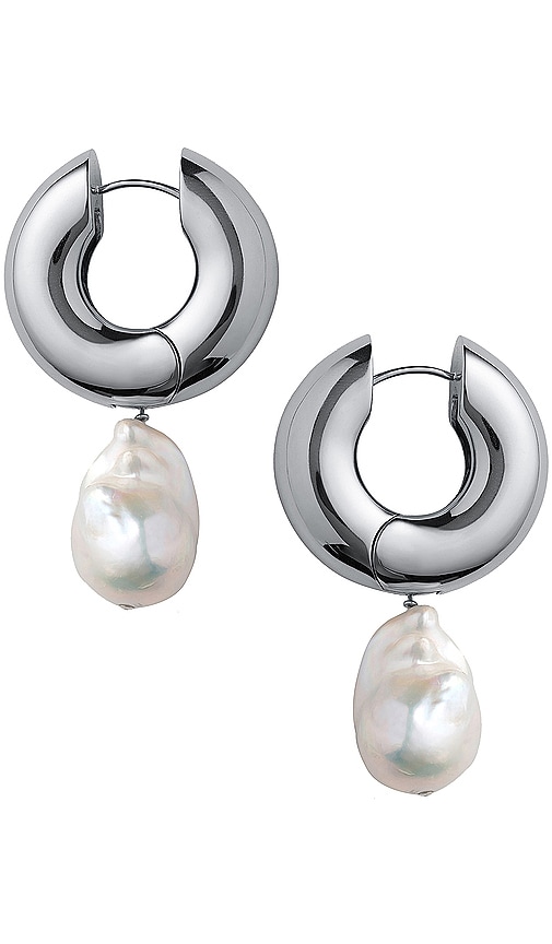 Eliou Perla Earring in Metallic Silver