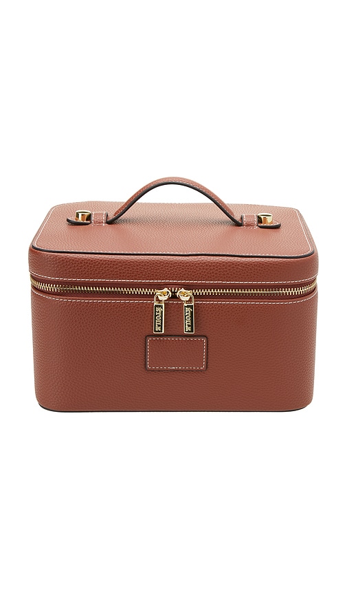 Vanity Case in Ginger Brown.