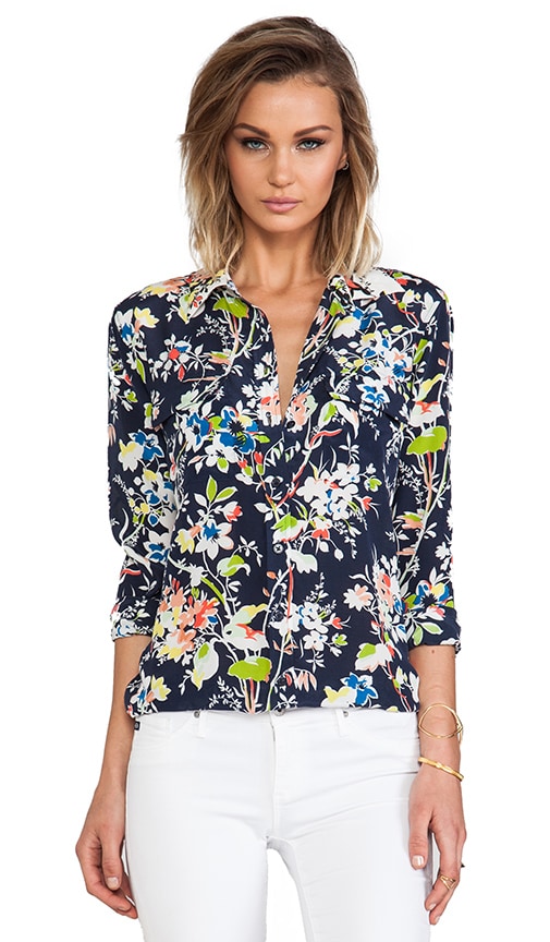 Slim Signature Floral Demonstration Blouse