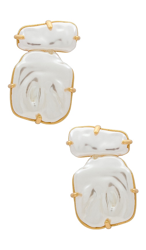 Ettika Pearl Earrings In Gold